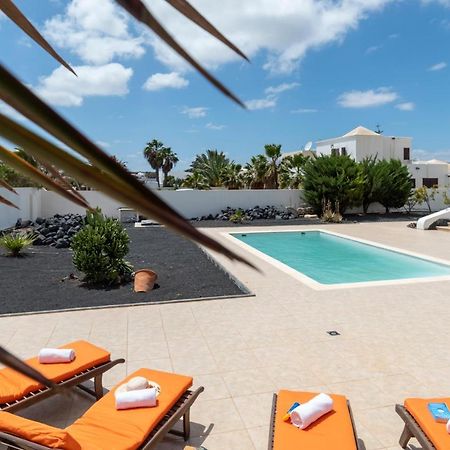 Casa Monicha Apartment Costa Teguise Ngoại thất bức ảnh