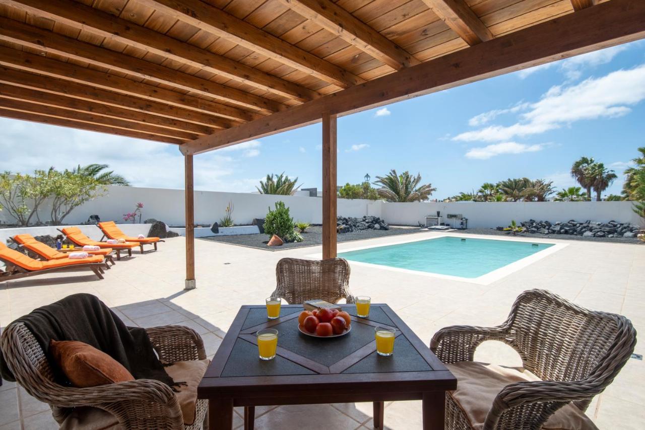 Casa Monicha Apartment Costa Teguise Ngoại thất bức ảnh